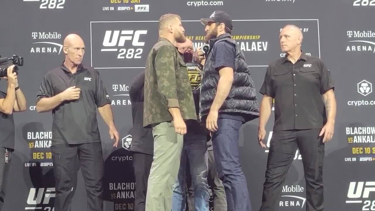 Todo Listo Para La Gran Pelea De La UFC 282 Por La Faja Ligero Pesada