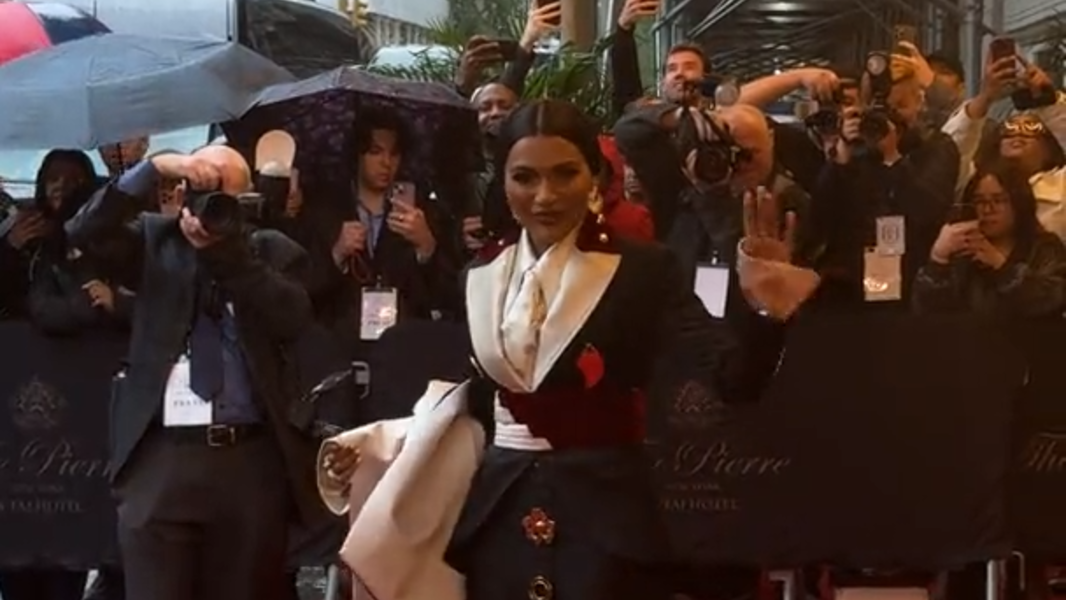 Mindy Kaling at 2025 Met Gala