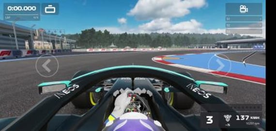 f1 mobile racing career mode-Mercedes-Sochi
