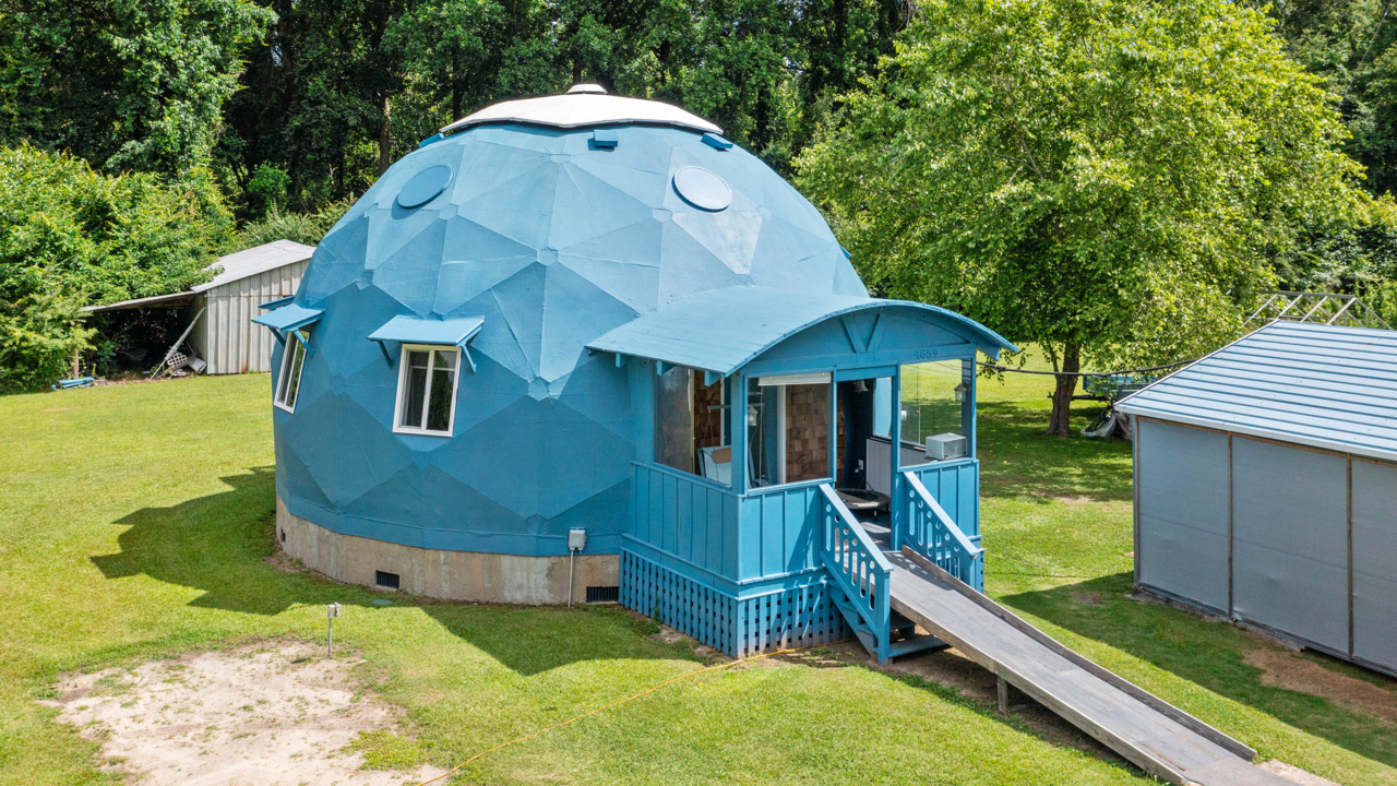 Home in Ayden, North Carolina is for sale. See photos Raleigh News