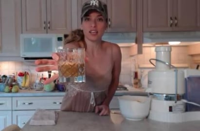 How to Make Carrot, Rhubarb & Watermelon Juice: Cooking w...