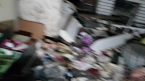 EXPLORING OLD FORGOTTEN HOME...