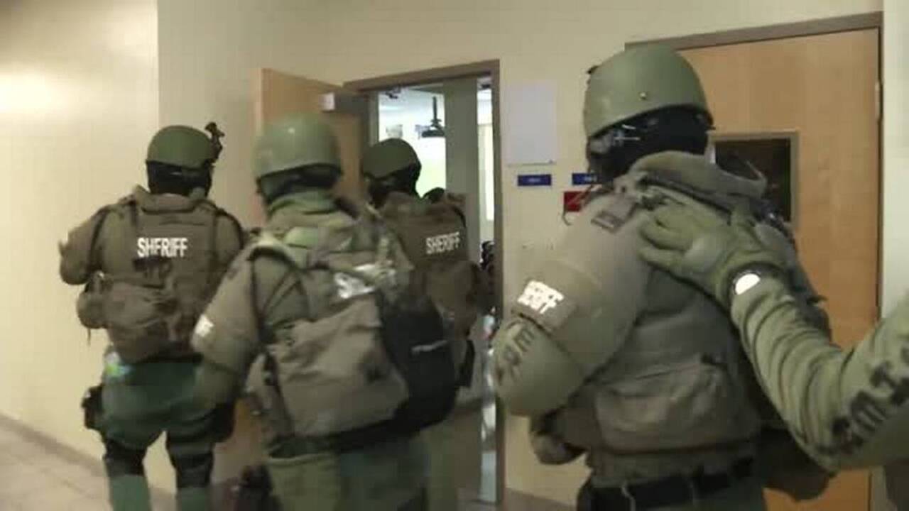 Palm Beach police train for active school shooter scenarios | Miami Herald