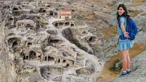 The Amazing CAVE TOWN of Uplistsikhe - Georgia Travel Vlo...
