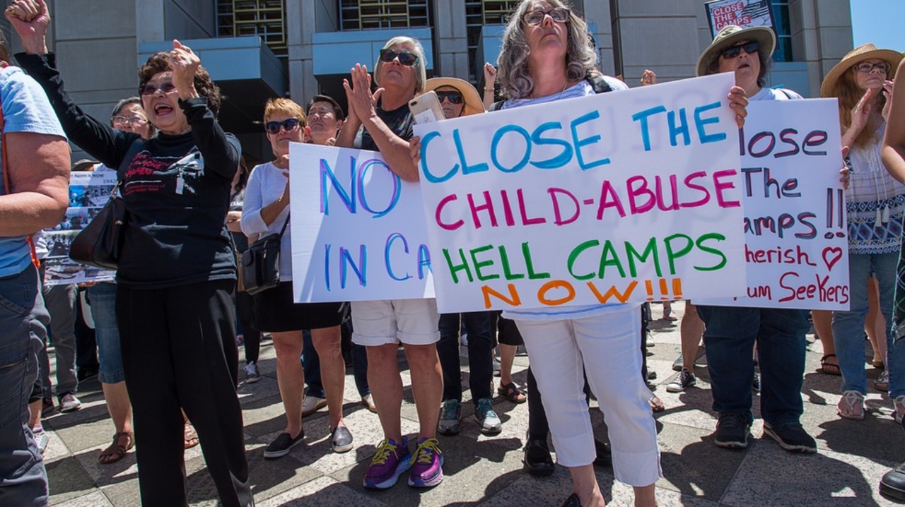 California bans private prisons, forprofit immigrant camps