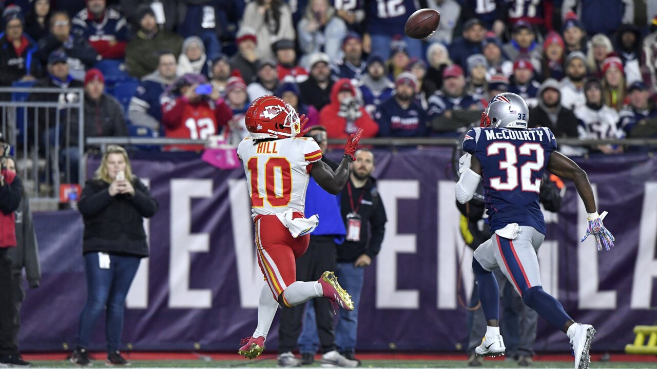 Brady, Patriots top Chiefs for wild 43-40 win