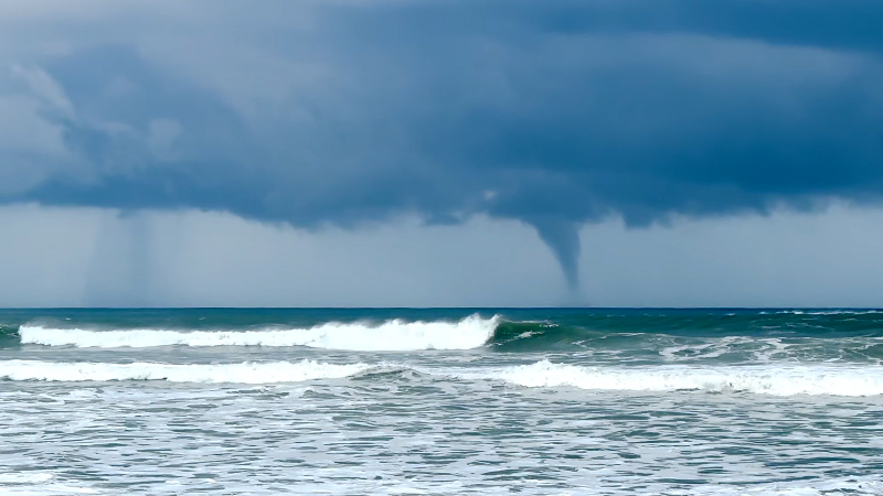 Lee's Wind, Waves Whip Up Sea Foam In Nova Scotia - Videos from The Weather  Channel