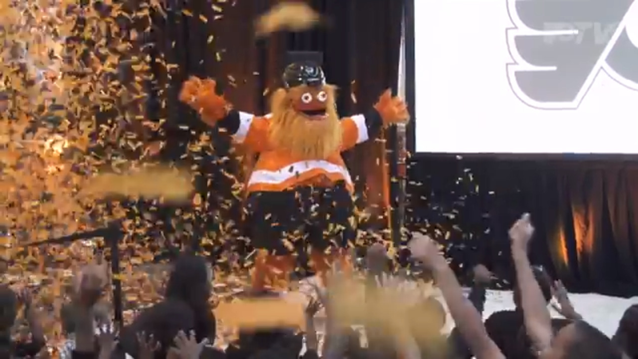Gritty's Origin Story: How the Philadelphia Flyers Mascot Was Created -  Thrillist