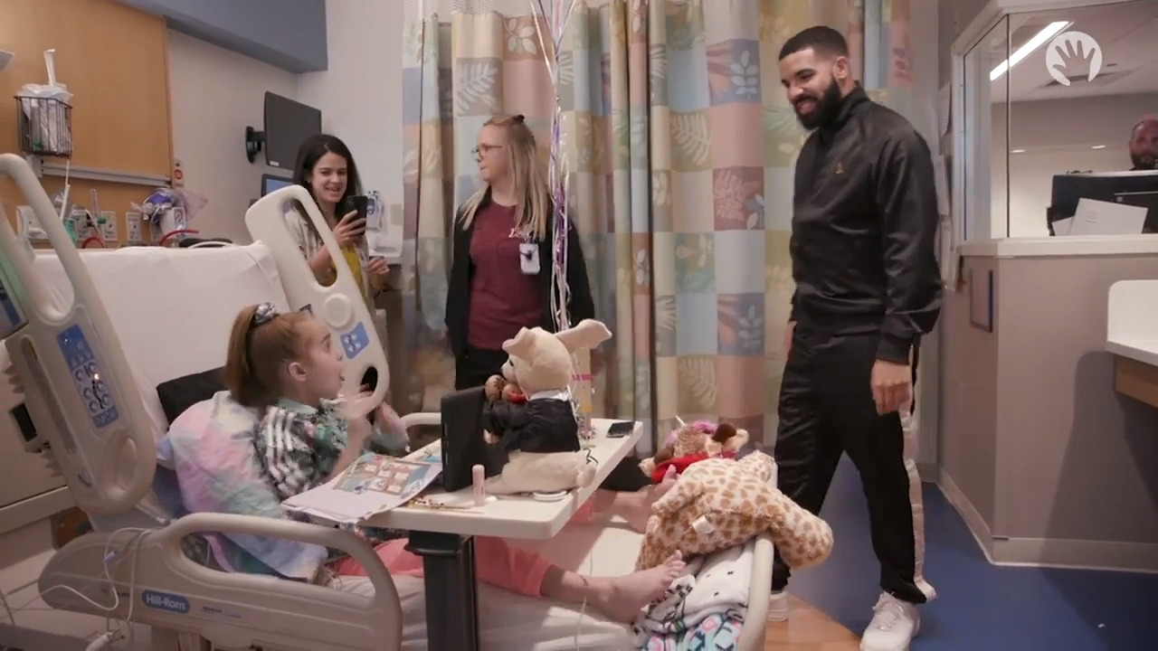 Drake meets girl waiting for a new heart after she does Kiki challenge -  BBC News