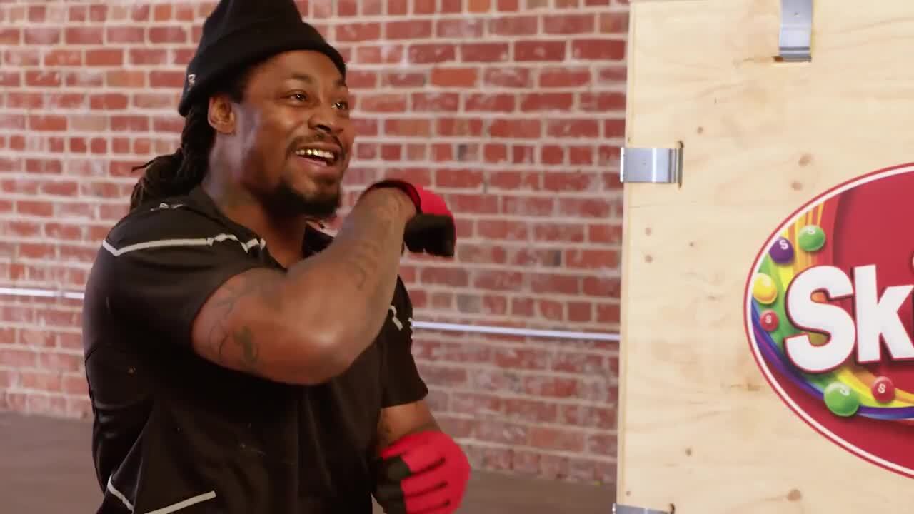 Raiders RB Marshawn Lynch now has his own Skittles pack, Raiders News