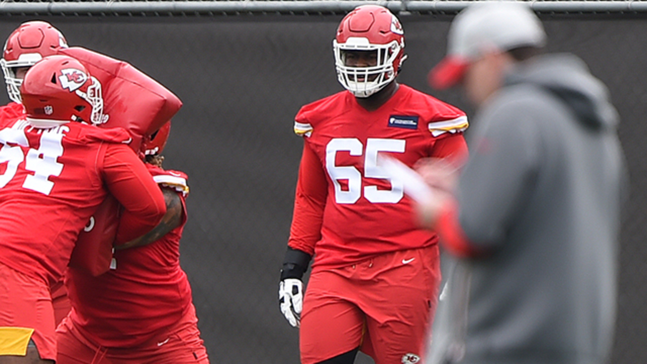 KC Chiefs rookie Trey Smith starting on revamped o-line