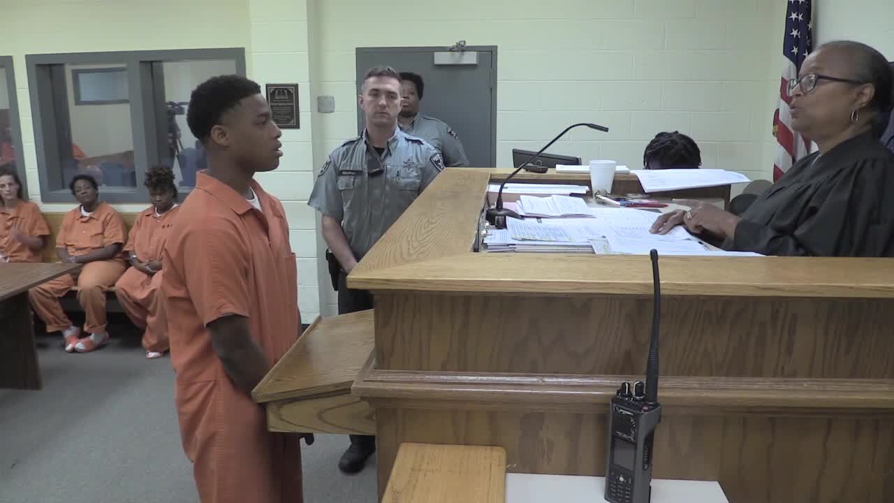 Teen Makes First Court Appearance In Shooting Death Of Napier Ave Store Clerk Macon Telegraph