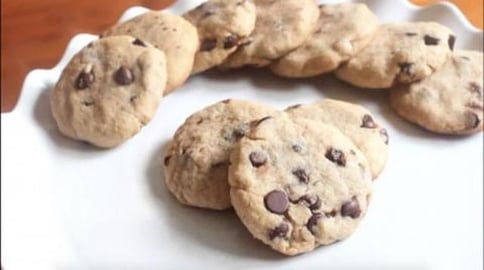  Chocolate Chip Cookies only 5 ingredients! | SweetTreats...