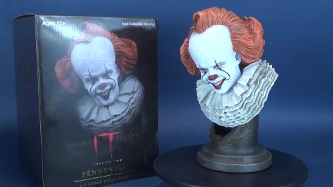 Diamond Select  IT Remake Legends in 3 Dimensions Pennywi...