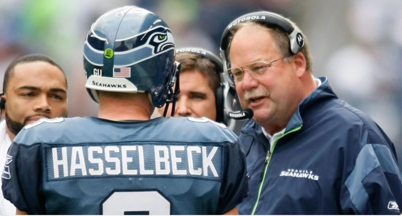 Mike Holmgren, ex-Packers and Seahawks coach, settles into