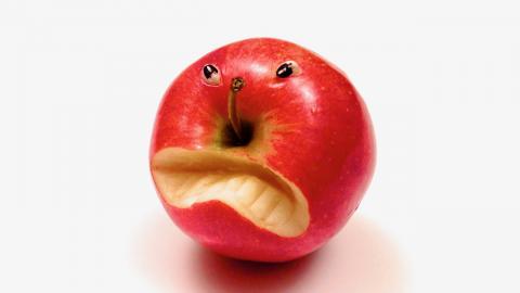 How to Make a Scared Apple / Funny Halloween Idea