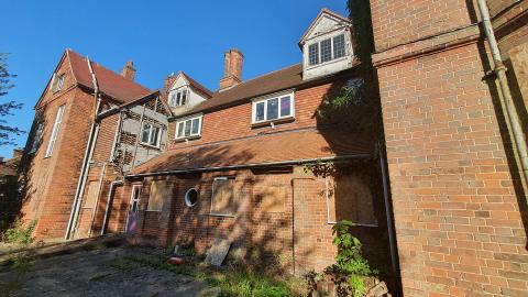 THIS ROOM CREEPED US OUT... ABANDONED CARE HOME