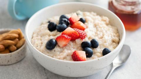 Oat Meal For Healthy Weight Ft Quaker Oats.
