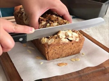 Easy Banana Bread Recipe with Walnuts and Almonds