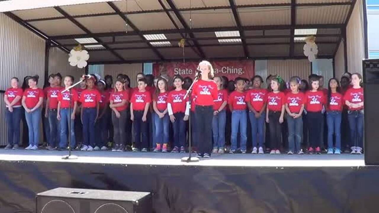 Langston Road Elementary chorus celebrates Amercia Macon Telegraph