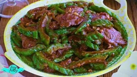 AMPALAYA CON CARNE