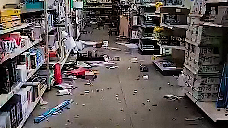 Michigan store left severely damaged after tornado | AccuWeather