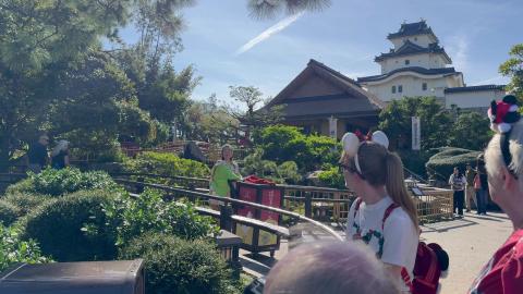 Epcot - Holiday Storytellers - Daruma Storyteller - Japan...