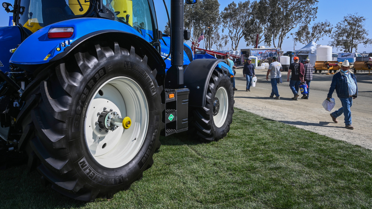 World Ag Expo kicks off threeday event in Tulare, CA Fresno Bee