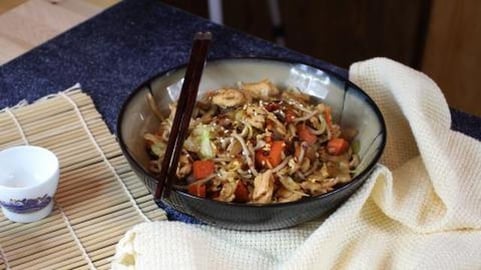 Yakisoba Chicken  |  It's Only Food with  Chef John Polit...