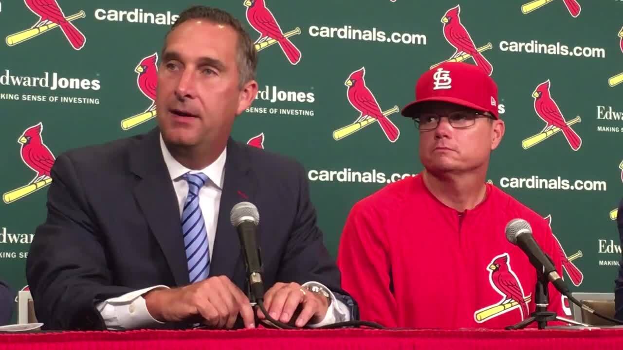 Cardinals drop interim tag, make Mike Shildt their manager