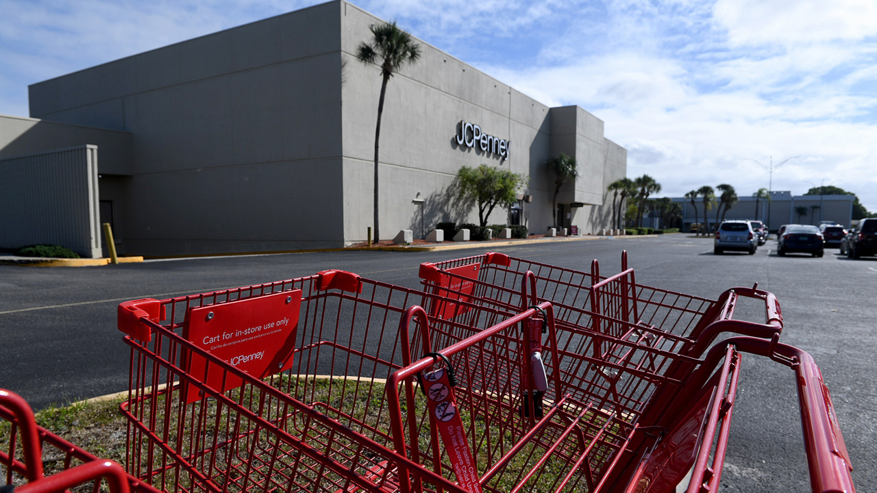 Desoto square clearance mall dress store