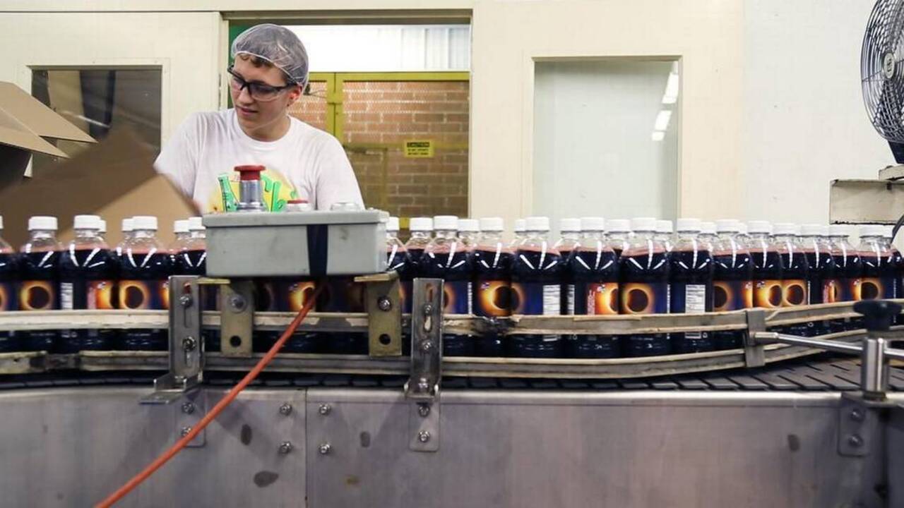 Breese IL soda bottling company mixes up a solar eclipse flavor soda