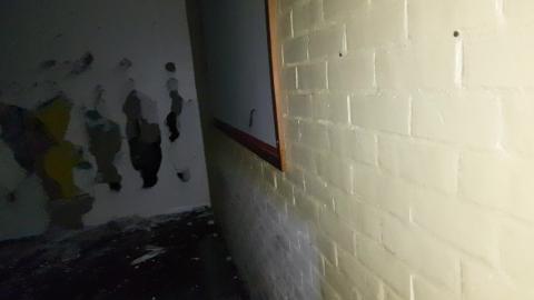 Exploring haunted abandoned school...