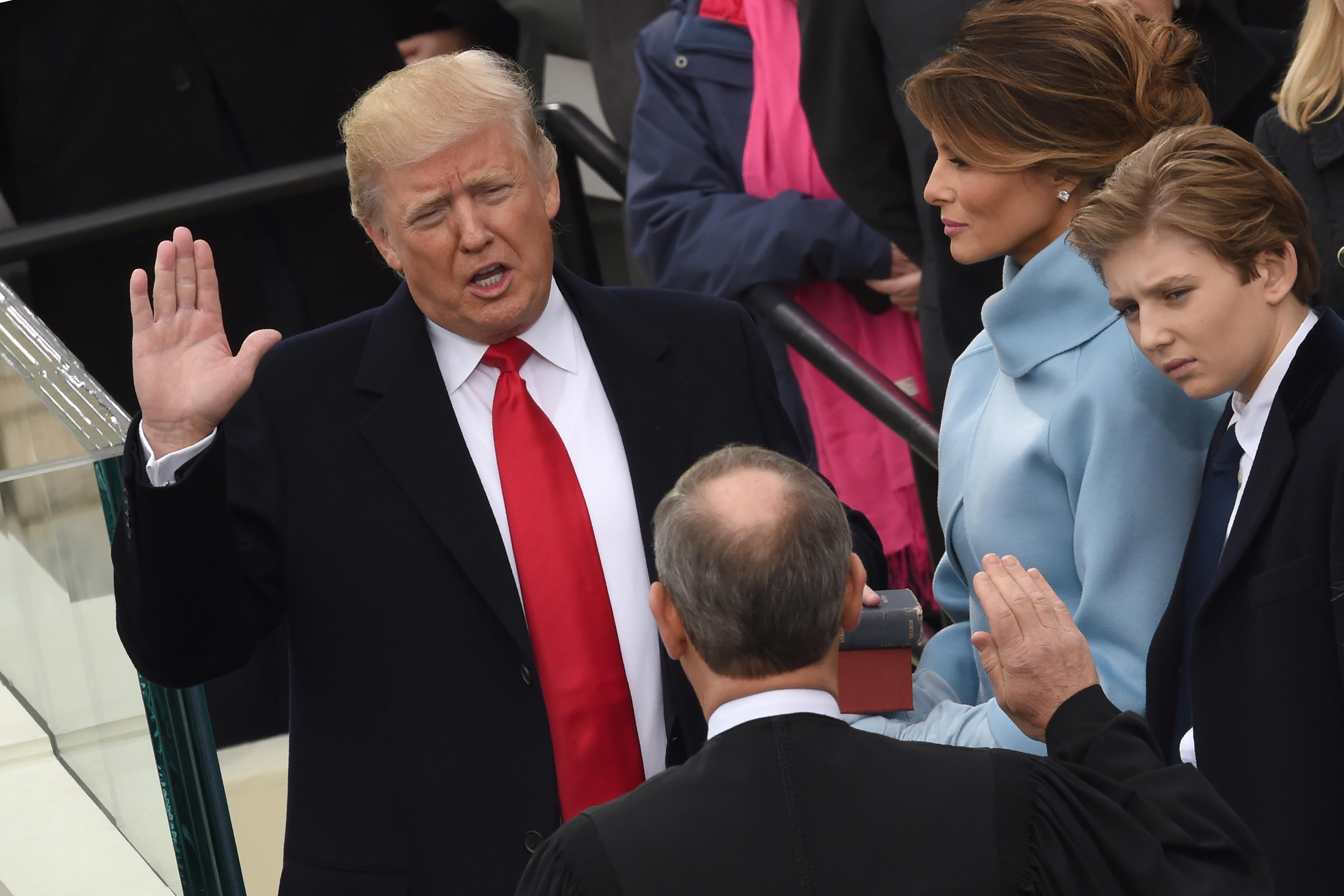 The National Mall Looked Relatively Empty For Donald Trump's ...