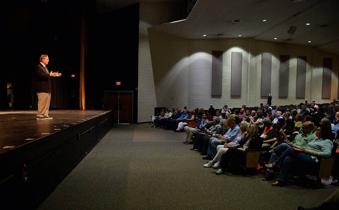 Rep. Robert Pittenger at contentious town hall meeting Charlotte Observer