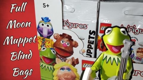Lego Muppets Full Moon Blind Bag Opening