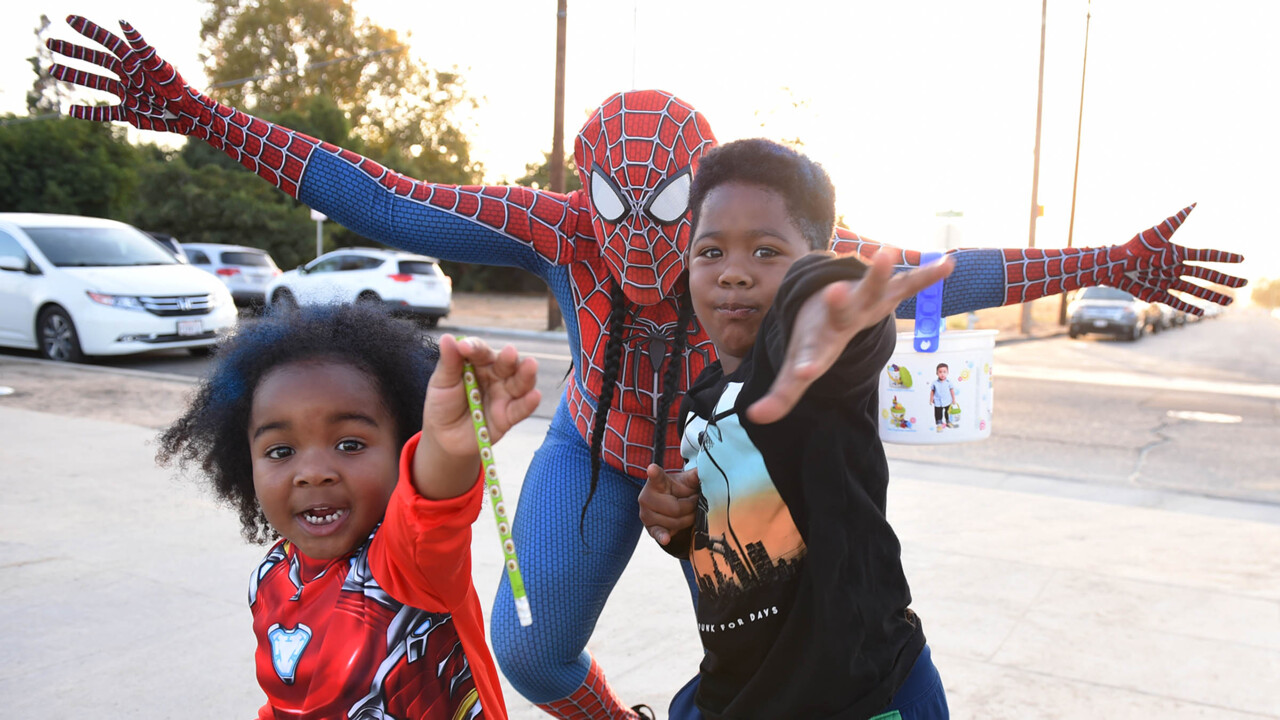 it-s-an-early-halloween-as-fresno-police-southwest-hosts-community-at