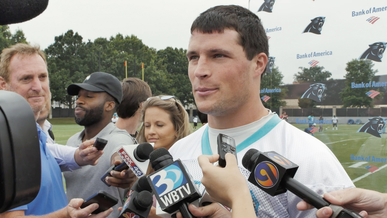 Luke Kuechly of Carolina Panthers had right shoulder surgery - ESPN