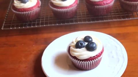 Fourth of July Mini Red Velvet Brownies | SweetTreats