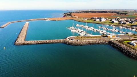 Wyndham Harbour - 4k drone flyover DJI Mavic Air 4K 4K Vi...