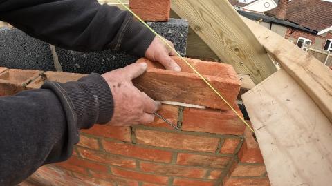 How to get the perfect cut BRICKLAYING