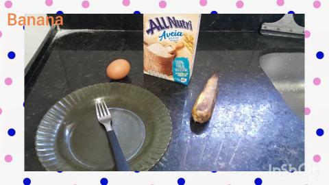 Simple banana and oat tart