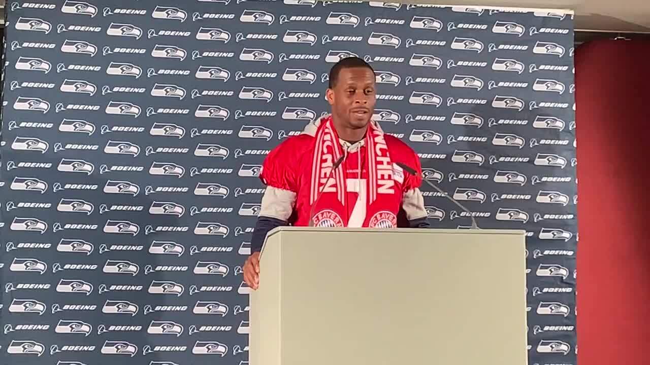 Seattle Seahawks wide receiver DK Metcalf wears a jersey of German  Bundesliga soccer club FC Bayern Muenchen as he attends a news conference  in Munich, Germany, Friday, Nov. 11, 2022. The Tampa