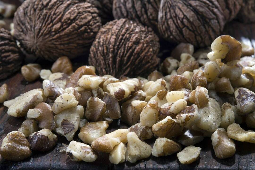 Missouri company buys millions of pounds of black walnuts annually