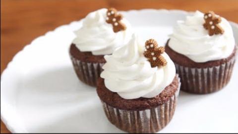 Gingerbread Cupcakes | SweetTreats