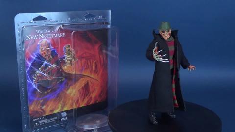 NECA Toys Wes Cravens New Nightmare Retro Cloth Freddy Kr...
