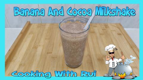 Banana And Cocoa Milkshake