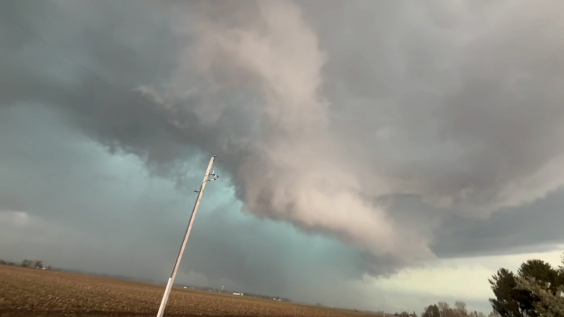 Lines of storms produce tornadoes and damaging winds in Illinois ...