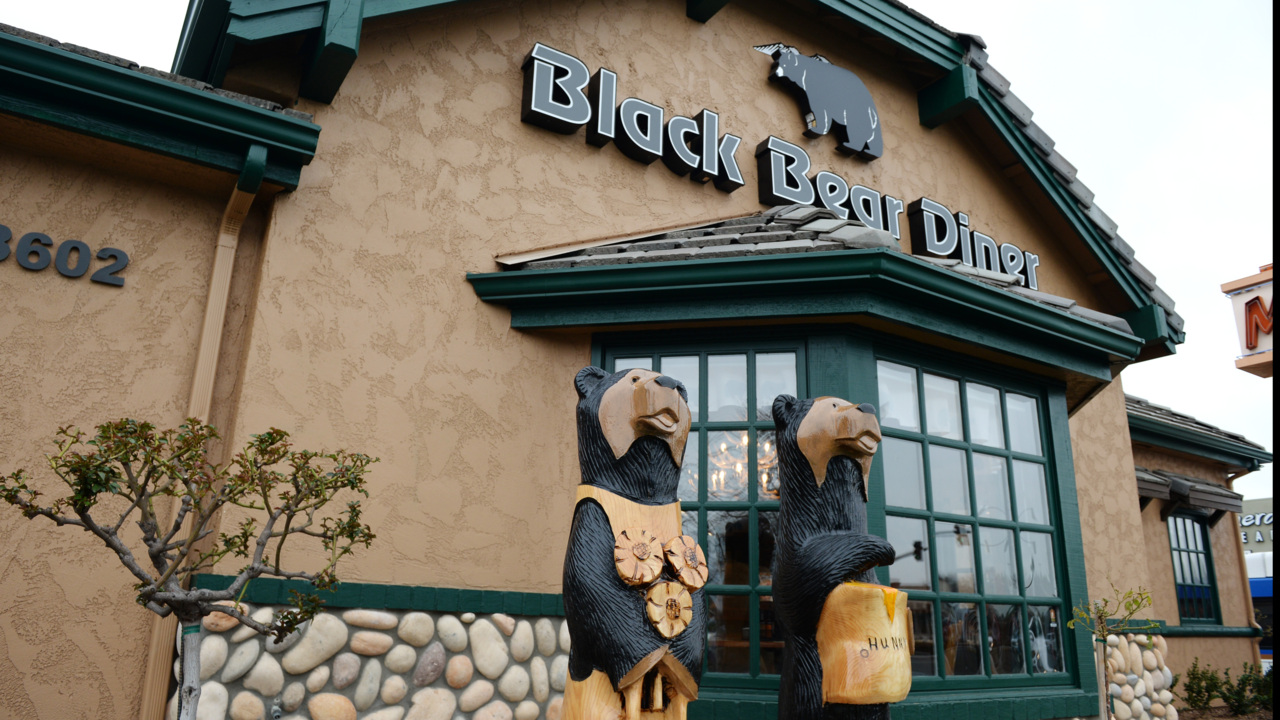 Black Bear Diner opens in Fresno | Fresno Bee