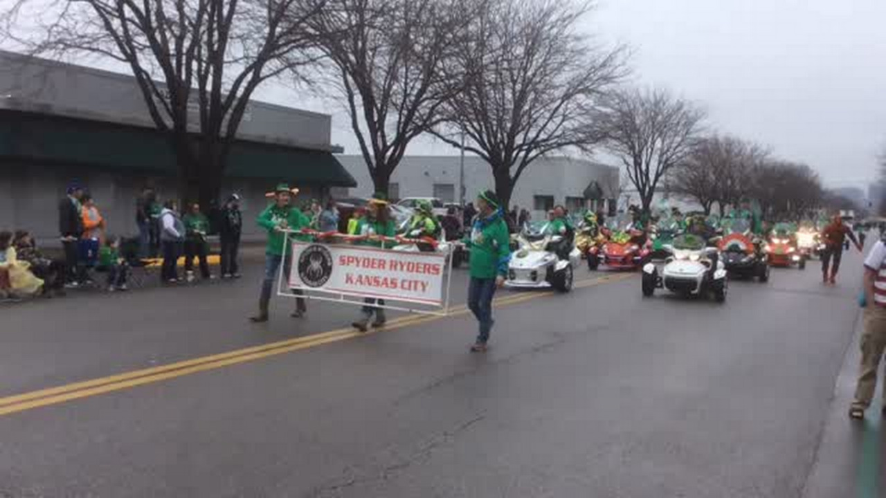 Snake Saturday Parade highlights Kansas City Star